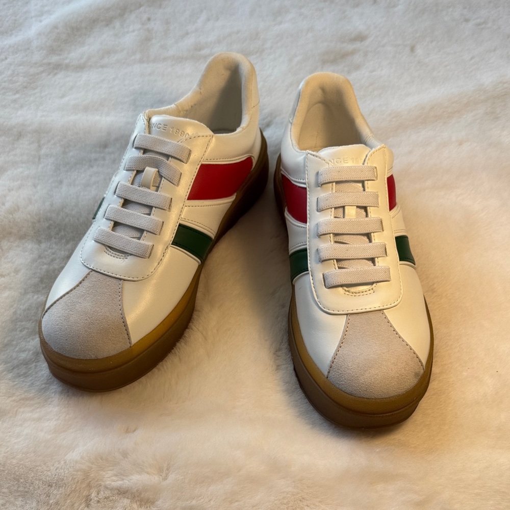 Franco Sarto Vinto White Sneakers w/  Red and Green Stripes Size 7.5